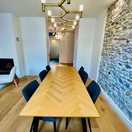 Liv Homes Apvril Apartamento