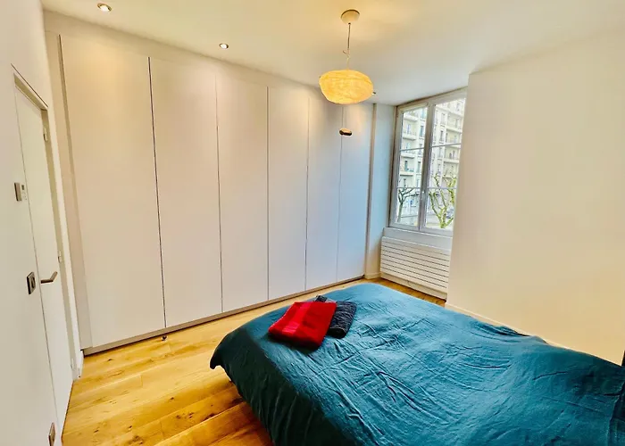 Liv Homes Apvril גרנובל